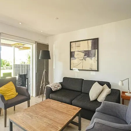 Stunning In Vaeggerlose With Wifi And 1 Bedrooms Lejlighed Bøtø By